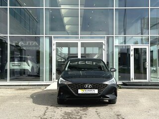 2020 Hyundai Solaris II Рестайлинг, чёрный, 1350000 рублей, вид 2