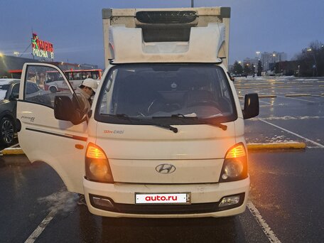 2012 Hyundai Porter II, белый, 900000 рублей, вид 3
