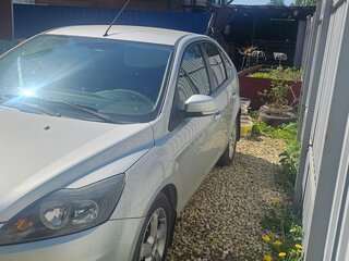 2008 Ford Focus II Рестайлинг, серебристый, 400000 рублей, вид 1