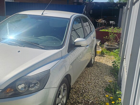 2008 Ford Focus II Рестайлинг, серебристый, 400000 рублей