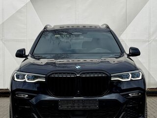 2022 BMW X7 40d I (G07), чёрный, 8900000 рублей, вид 5