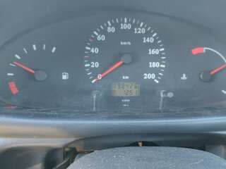 1998 Nissan Micra II (K11), зелёный, 249000 рублей, вид 4