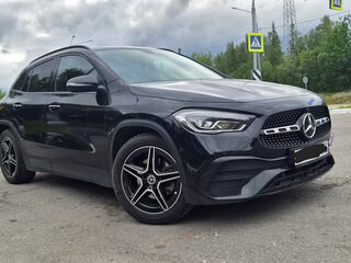 2020 Mercedes-Benz GLA 250 II (H247), чёрный, 3590000 рублей, вид 2