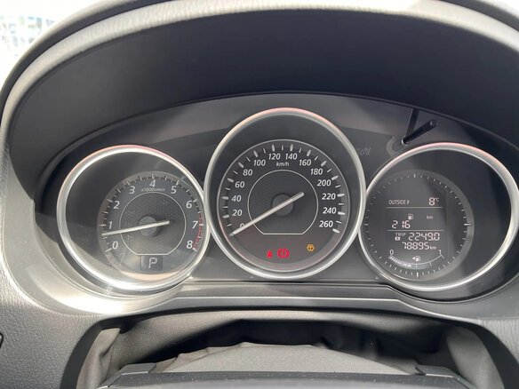 2014 Mazda 6 III (GJ), чёрный, 2000000 рублей - вид 4