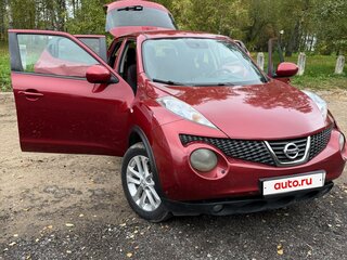 2012 Nissan Juke I, красный, 945000 рублей, вид 3