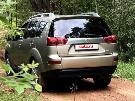 2010 Peugeot 4007, бежевый, 799000 рублей, вид 4