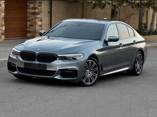 2019 BMW 5 серии 530d xDrive VII (G30/G31/G38), серый, 4500000 рублей, вид 1