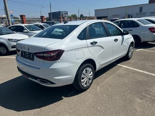 2026 Lada (ВАЗ) Vesta I Рестайлинг (NG), белый, 1631000 рублей, вид 4