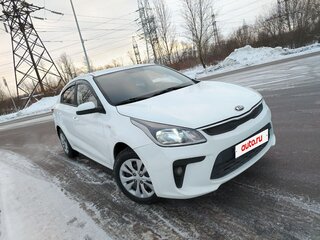 2019 Kia Rio IV, белый, 985000 рублей, вид 2