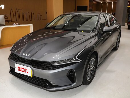 Kia K5 III