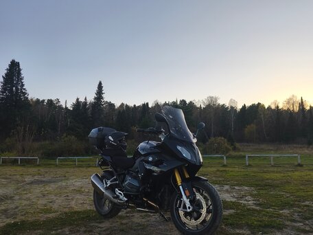 2018 BMW R 1200 RS, чёрный, 1200000 рублей, вид 3