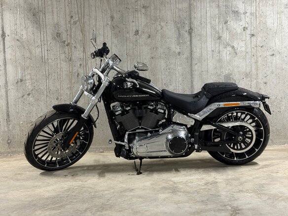 2025 Harley-Davidson Breakout, чёрный, 2890000 рублей - вид 2