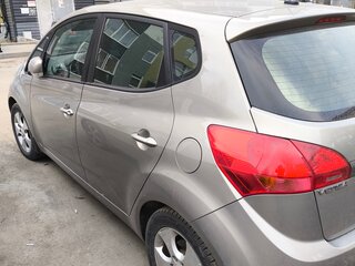 2014 Kia Venga I, серебристый, 900000 рублей, вид 4