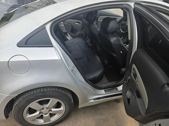 2010 Chevrolet Cruze I, серебристый - вид 7