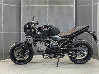 2022 Suzuki SV 650, чёрный, 695000 рублей, вид 5