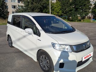 2012 Honda Freed I Рестайлинг, белый, 1050000 рублей, вид 3