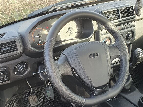 2023 Lada (ВАЗ) Niva Legend I, чёрный, 2500000 рублей - вид 2
