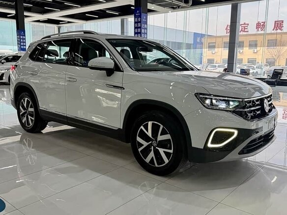 2023 Volkswagen Tayron I Рестайлинг, белый - вид 1