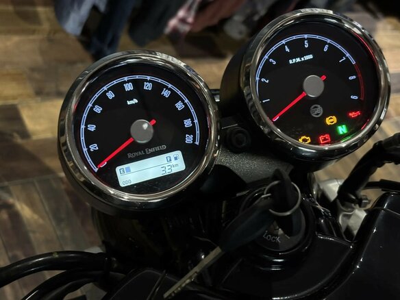 2025 Royal Enfield Continental GT, белый, 736000 рублей - вид 6