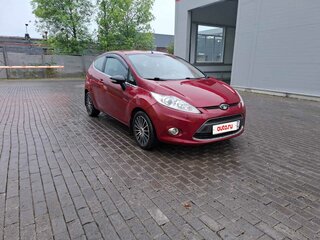 2009 Ford Fiesta Mk6, красный, 435000 рублей, вид 2