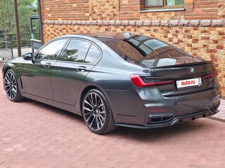 2019 BMW 7 серии 730d xDrive VI (G11/G12) Рестайлинг, чёрный, 5500000 рублей, вид 3