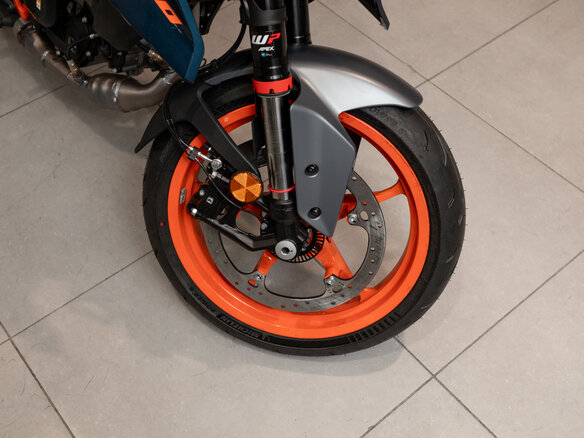 2025 KTM 390 Duke, синий, 699000 рублей - вид 8