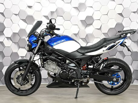 2018 Suzuki SV 650, белый, 577000 рублей, вид 4