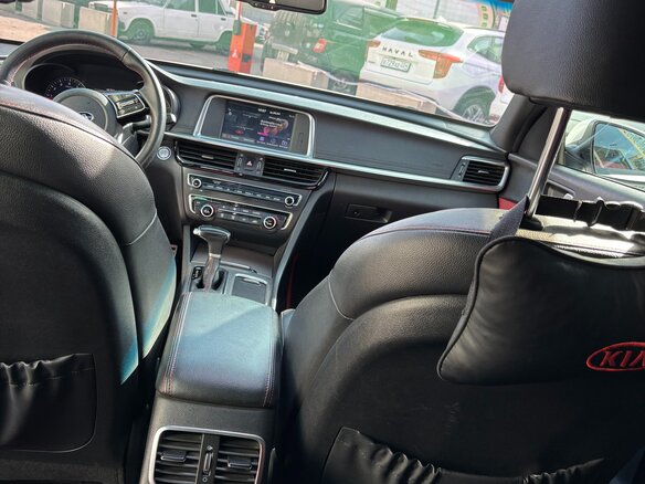 2019 Kia Optima IV Рестайлинг, белый, 1990000 рублей - вид 12