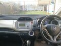 2011 Honda Fit Hybrid II, белый, 820000 рублей - вид 4