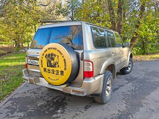2004 Nissan Patrol V (Y61), золотистый, 1900000 рублей, вид 3
