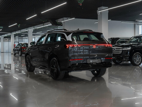 2026 Volkswagen Tavendor I, чёрный - вид 4