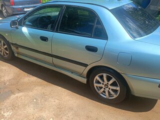 2003 Mitsubishi Carisma I Рестайлинг, голубой, 130000 рублей, вид 3