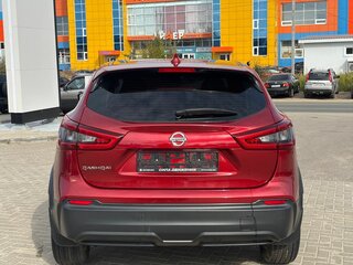 2020 Nissan Qashqai II Рестайлинг, красный, 2050000 рублей, вид 5