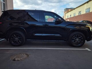2023 Toyota Sequoia III, чёрный, 10500000 рублей, вид 3
