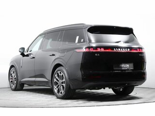2026 Lynk & Co 900, чёрный, 8940000 рублей, вид 5