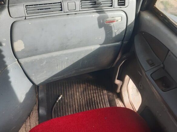2000 Freightliner Columbia, чёрный, 1500000 рублей - вид 13