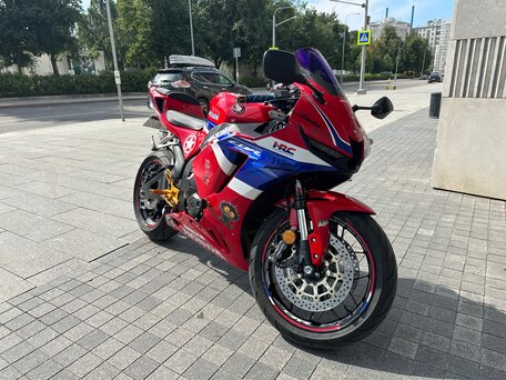 2024 Honda CBR 600RR, красный, 1350000 рублей, вид 3