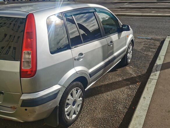 2007 Ford Fusion I Рестайлинг, серебристый, 350000 рублей - вид 3