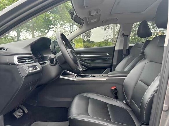 2022 Geely Emgrand II, серый - вид 7