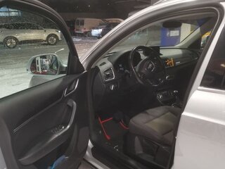 2011 Audi Q3 I (8U), серебристый, 1700000 рублей, вид 4