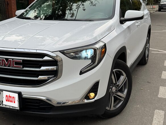 2019 GMC Terrain II, белый, 2300000 рублей