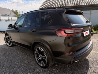 2022 BMW X5 30d IV (G05/G18), чёрный, 7900000 рублей, вид 3