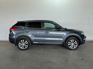 2021 Geely Atlas I, серый, 1557000 рублей, вид 4