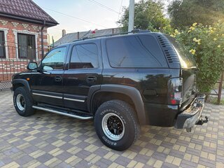 2005 Chevrolet Tahoe II, чёрный, 1500000 рублей, вид 3