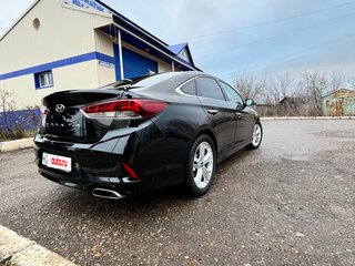 2017 Hyundai Sonata LPi VII (LF) Рестайлинг, чёрный, 1800000 рублей, вид 3