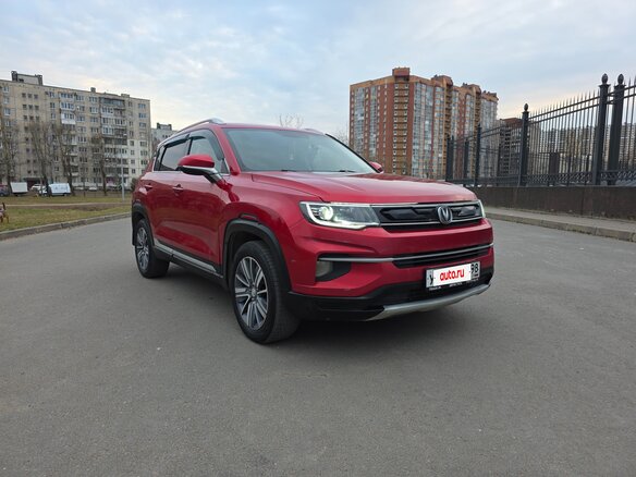2021 Changan CS35 Plus I, красный, 999999 рублей - вид 3