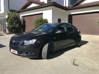 2010 Chevrolet Cruze I, чёрный, 700000 рублей, вид 1