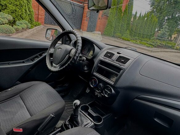 2015 Lada (ВАЗ) Kalina II, серебристый, 420000 рублей - вид 21