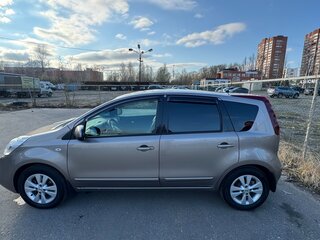 2013 Nissan Note I Рестайлинг, коричневый, 890000 рублей, вид 1