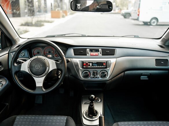 2004 Mitsubishi Lancer Evolution VIII, чёрный - вид 23